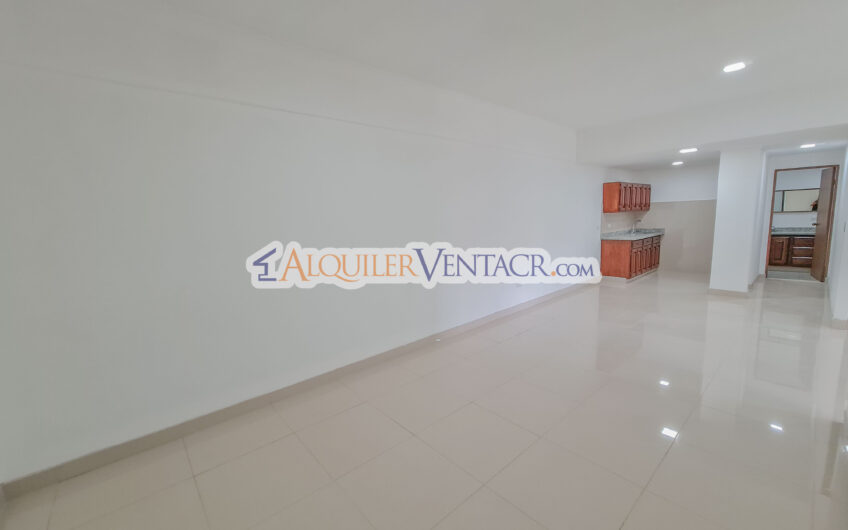 Apartamento para uso de oficina en Sabana Sur x Torre Universal