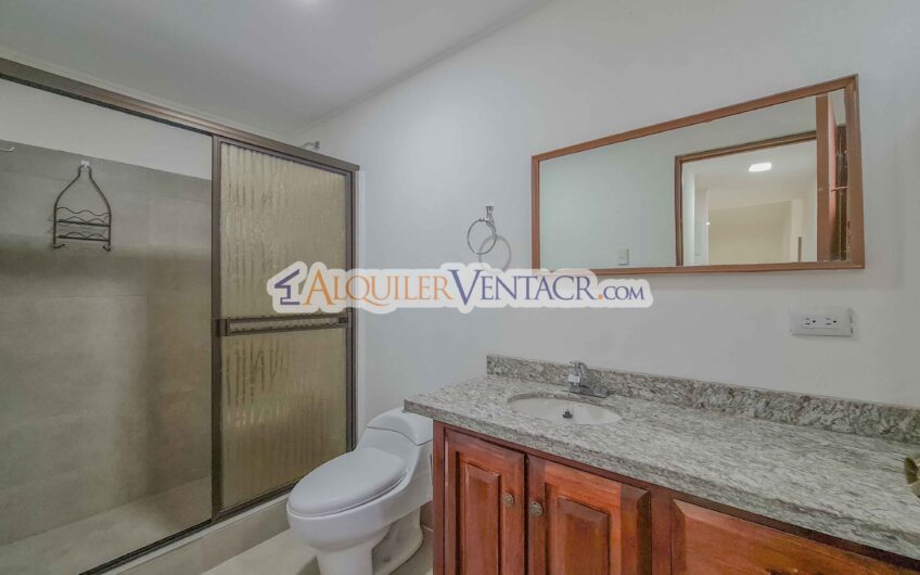 Apartamento para uso de oficina en Sabana Sur x Torre Universal