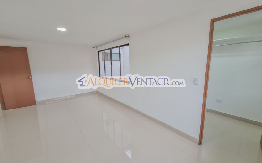 Apartamento para uso de oficina en Sabana Sur x Torre Universal