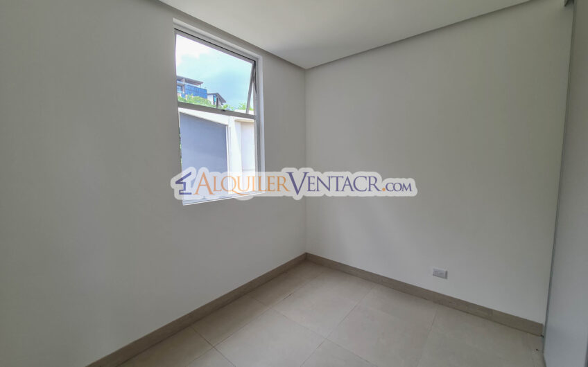 Penthouse Esquinero de Lujo con Impresionantes Vistas en Alto Las Palomas Santa Ana