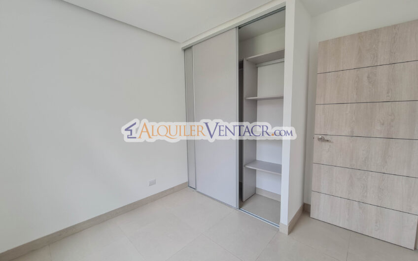 Penthouse Esquinero de Lujo con Impresionantes Vistas en Alto Las Palomas Santa Ana