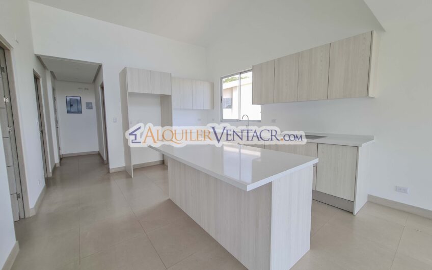 Penthouse Esquinero de Lujo con Impresionantes Vistas en Alto Las Palomas Santa Ana