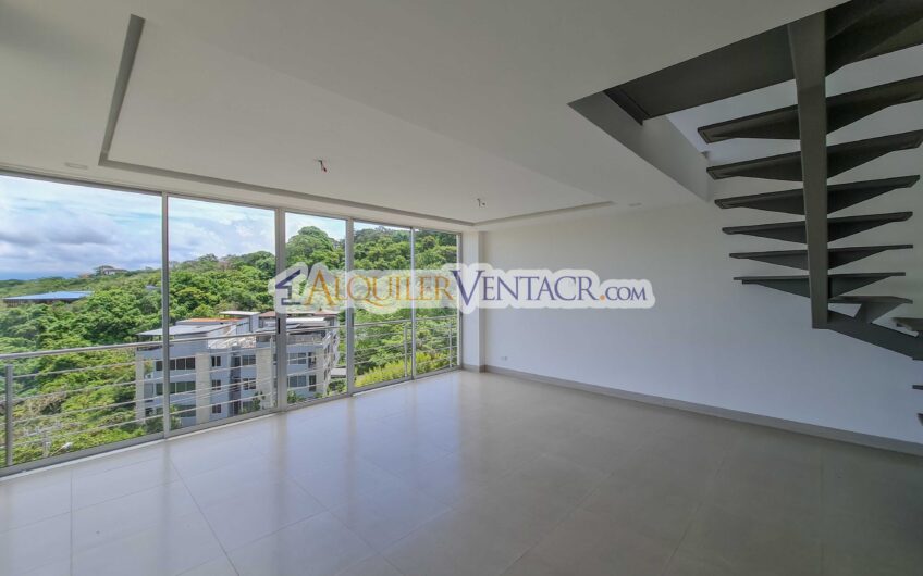 Penthouse Esquinero de Lujo con Impresionantes Vistas en Alto Las Palomas Santa Ana