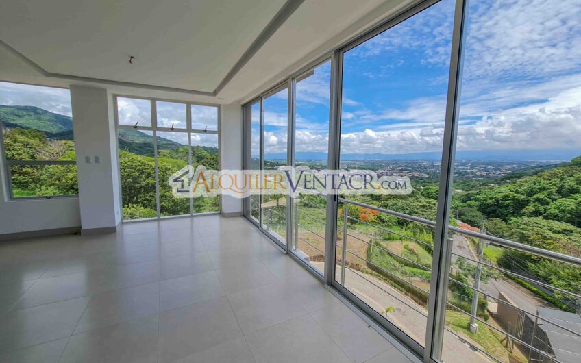 Penthouse Esquinero de Lujo con Impresionantes Vistas en Alto Las Palomas Santa Ana