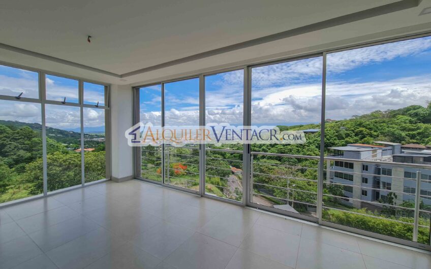 Penthouse Esquinero de Lujo con Impresionantes Vistas en Alto Las Palomas Santa Ana