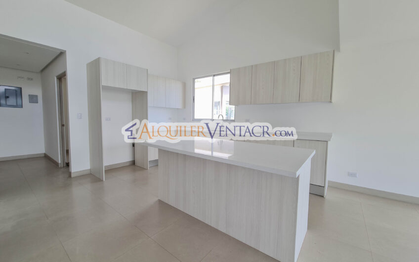 Penthouse Esquinero de Lujo con Impresionantes Vistas en Alto Las Palomas Santa Ana