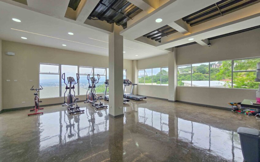 Penthouse Esquinero de Lujo con Impresionantes Vistas en Alto Las Palomas Santa Ana