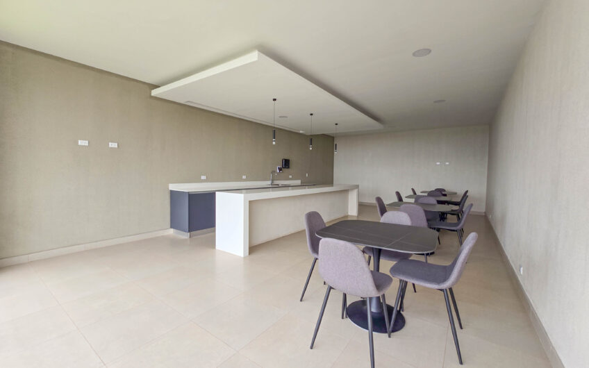 Penthouse Esquinero de Lujo con Impresionantes Vistas en Alto Las Palomas Santa Ana