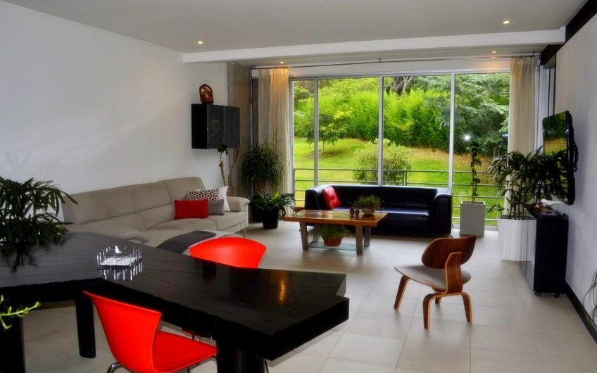 Apartamento con línea blanca y vista en Alto Las Palomas Santa Ana