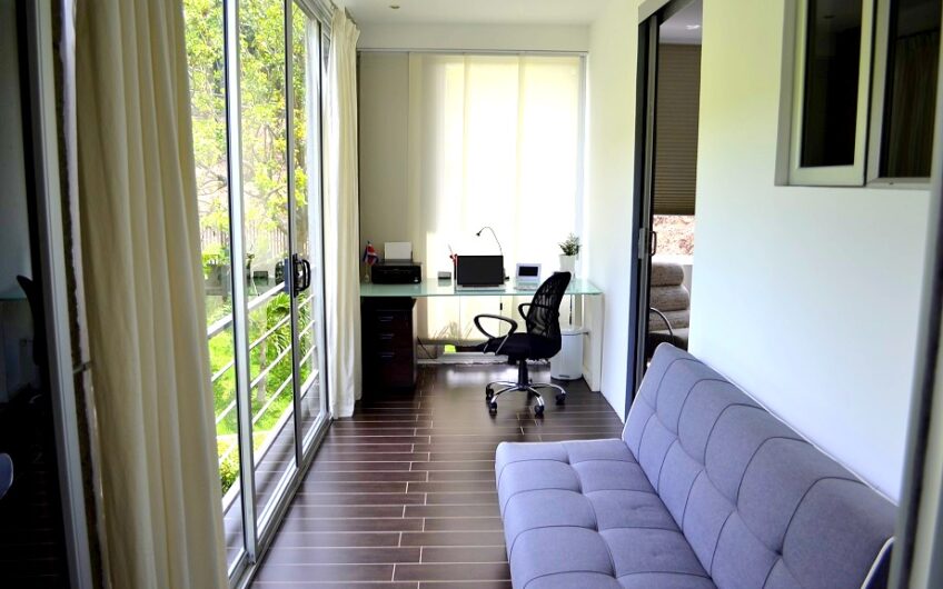 Apartamento con línea blanca y vista en Alto Las Palomas Santa Ana