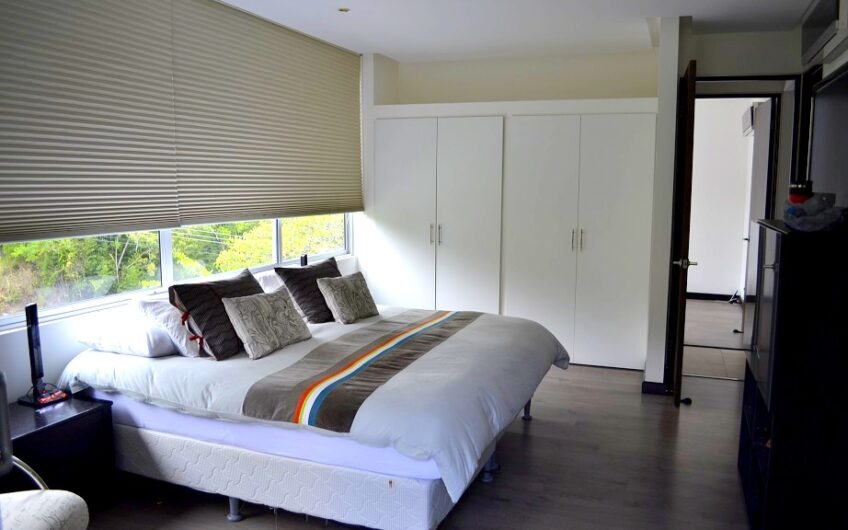 Apartamento con línea blanca y vista en Alto Las Palomas Santa Ana