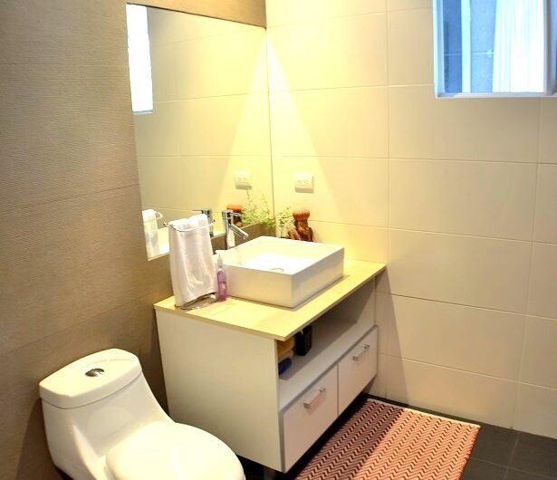 Apartamento con línea blanca y vista en Alto Las Palomas Santa Ana