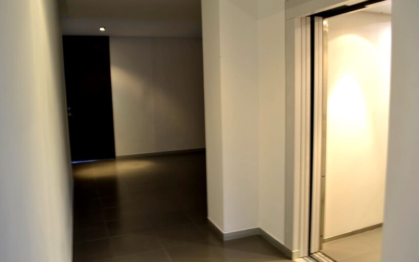 Apartamento con línea blanca y vista en Alto Las Palomas Santa Ana
