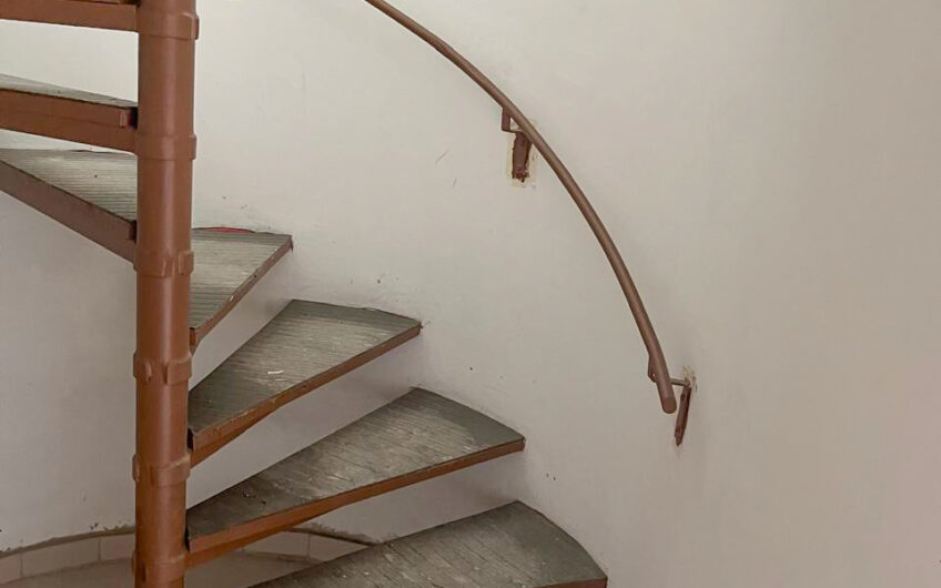 Apartamento para uso de oficina en Sabana Sur x Torre Universal