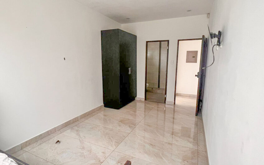 Casa Independiente con Espectaculares Vistas y Amplio Jardín en San Antonio de Escazú