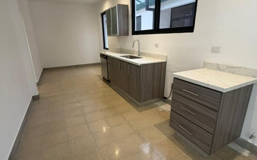 Apartamento de 2 habit. en Bello Horizonte Escazú