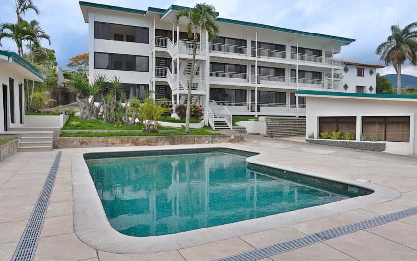 Apartamento de 2 habit. en Bello Horizonte Escazú