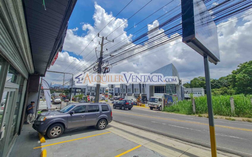 Local comercial de 80 m2 en San Rafael Escazú sobre calle principal