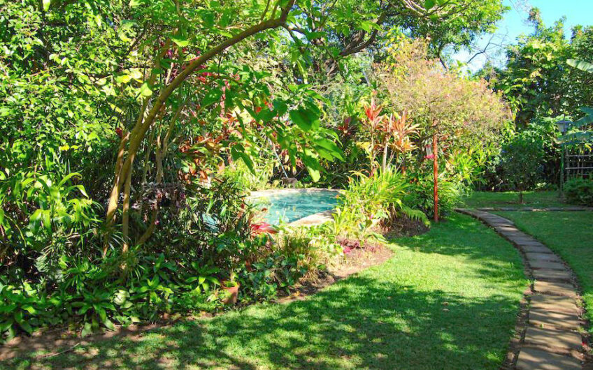 Apartamento Amueblado / Piscina / Vistas / Areas Verdes en San Rafael Escazú