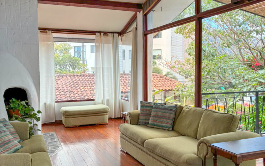 Apartamento Amueblado / Piscina / Vistas / Areas Verdes en San Rafael Escazú