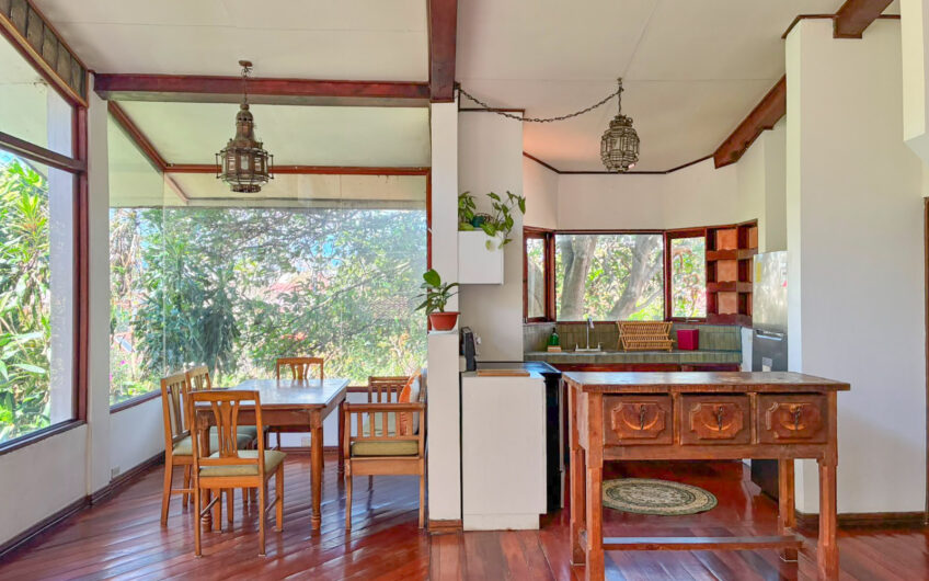 Apartamento Amueblado / Piscina / Vistas / Areas Verdes en San Rafael Escazú