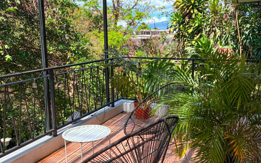 Apartamento Amueblado / Piscina / Vistas / Areas Verdes en San Rafael Escazú