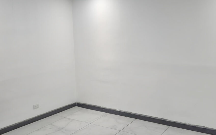 Local comercial de 80 m2 en San Rafael Escazú sobre calle principal