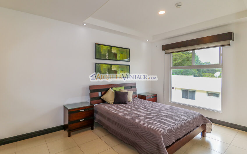 Apartamento amueblado de 2 habit. x La Panasonic Belén Heredia