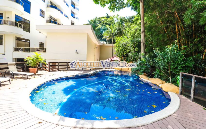 Apartamento de 219 m2 de 3 habit. + oficina y vista en San Rafael Escazú
