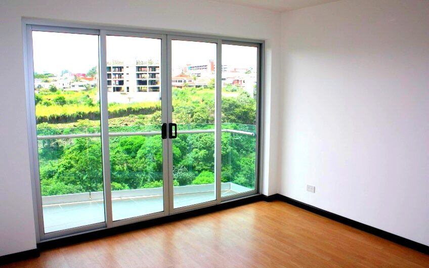 Apartamento de 3 Habitaciones con Vistas en Torre Paradisus Rohrmoser Pavas