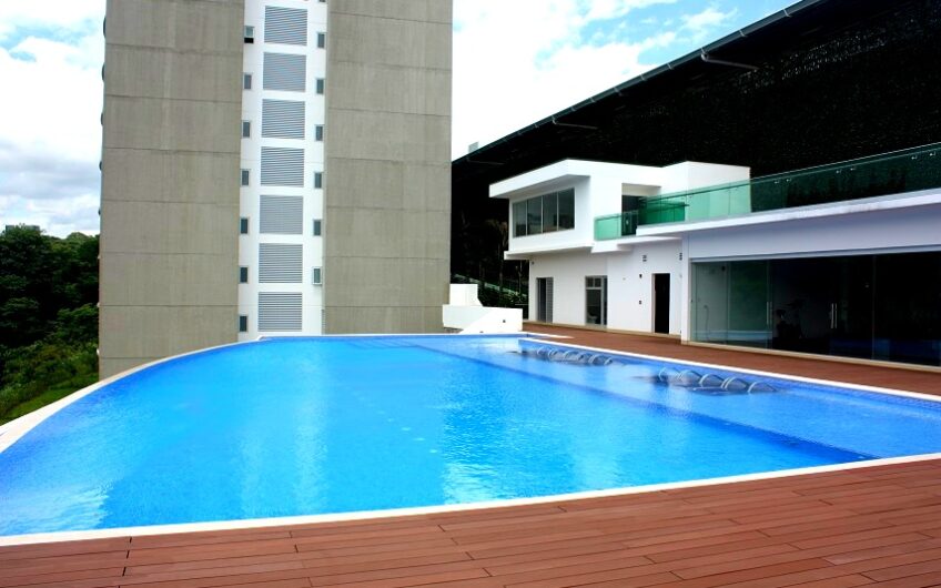 Apartamento de 3 Habitaciones con Vistas en Torre Paradisus Rohrmoser Pavas