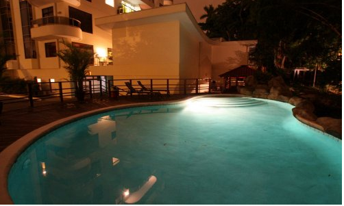Apartamento de 219 m2 de 3 habit. + oficina y vista en San Rafael Escazú