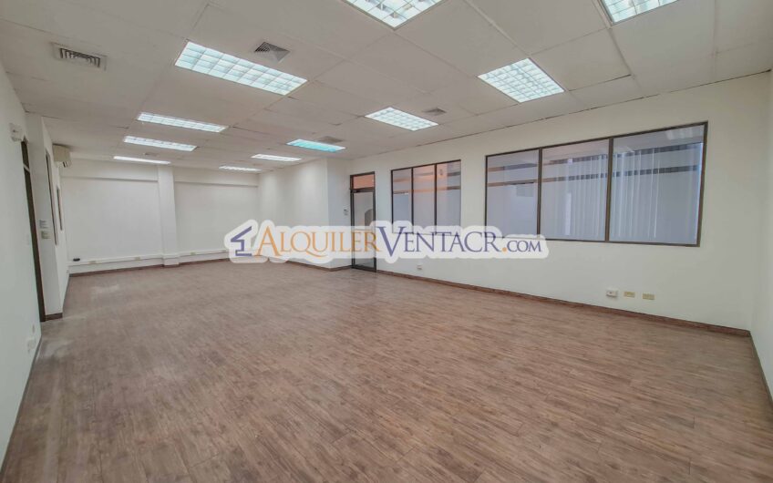 Oficina de 250 m2 en Sabana Oeste x La Pops y Ucimed