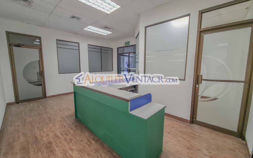 Oficina de 250 m2 en Sabana Oeste x La Pops y Ucimed