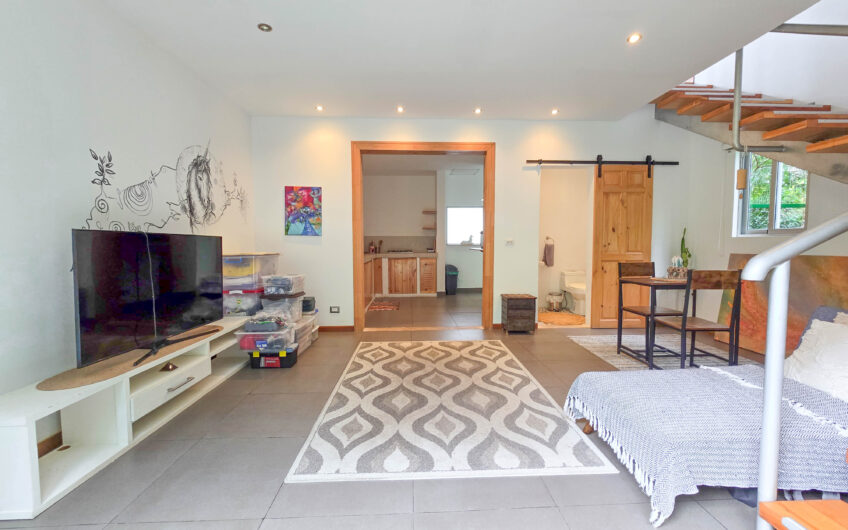 Casa + Apartamento en Condominio en Ciudad Colón
