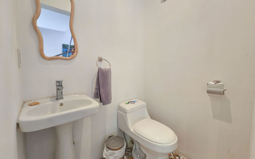 Casa + Apartamento en Condominio en Ciudad Colón