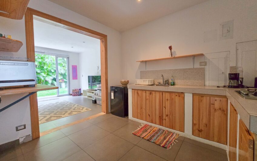 Casa + Apartamento en Condominio en Ciudad Colón