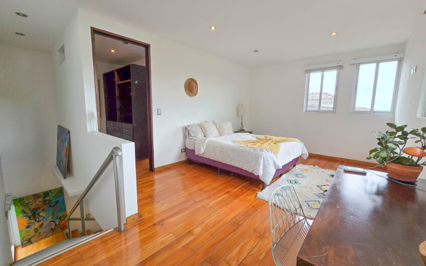 Casa + Apartamento en Condominio en Ciudad Colón
