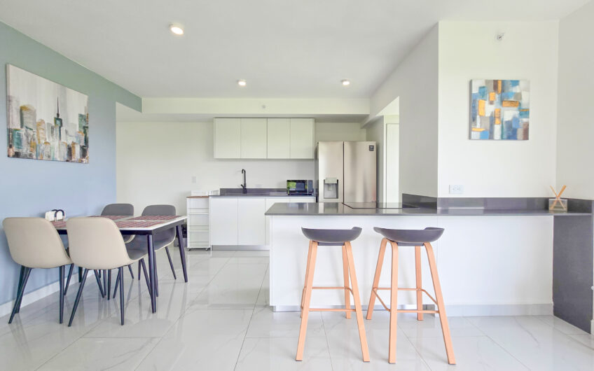 Apartamento esquinero full amueblado en Torre Soho Paradisus Rohrmoser