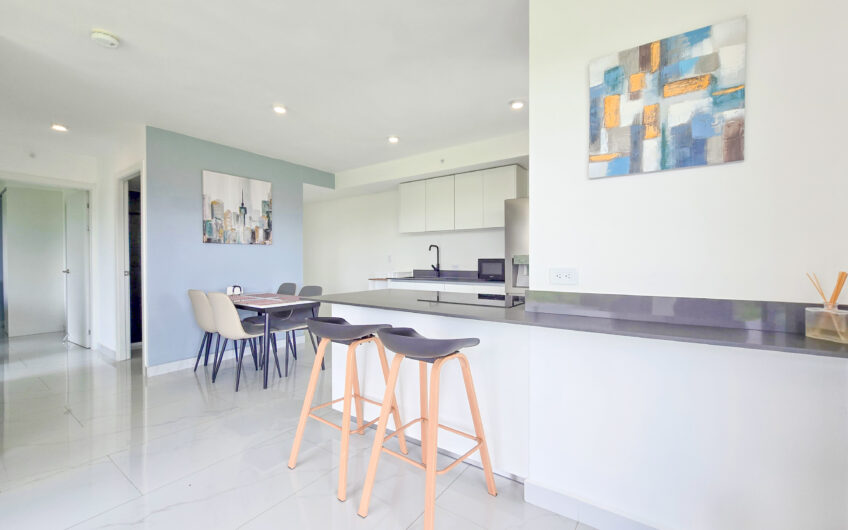 Apartamento esquinero full amueblado en Torre Soho Paradisus Rohrmoser
