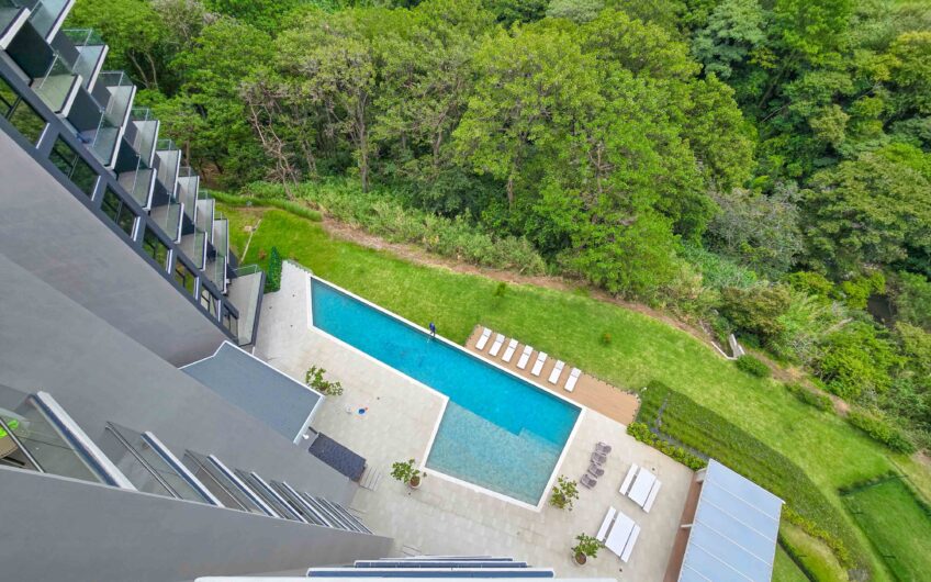 Apartamento esquinero full amueblado en Torre Soho Paradisus Rohrmoser