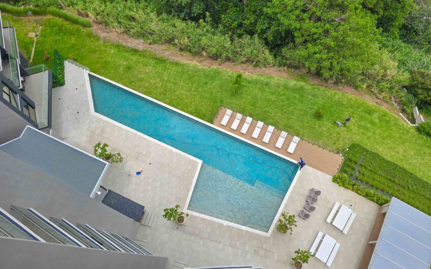 Apartamento esquinero full amueblado en Torre Soho Paradisus Rohrmoser