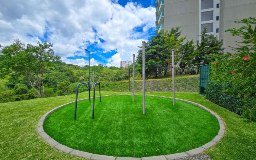 Apartamento esquinero full amueblado en Torre Soho Paradisus Rohrmoser