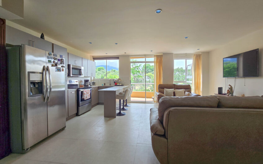 Apartamento de 2 habit. full amueblado con vistas en San Rafael Escazú