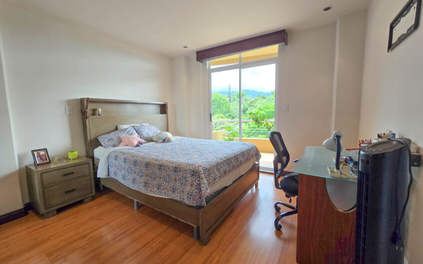 Apartamento de 2 habit. full amueblado con vistas en San Rafael Escazú
