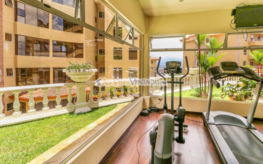 Apartamento amueblado de 3 habit. con vista en San Rafael Escazú