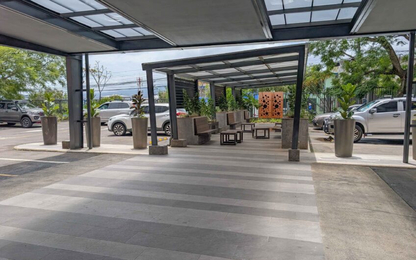 Oficina Clase A de 300 m2 en Centro Corporativo Internacional Barrio Don Bosco