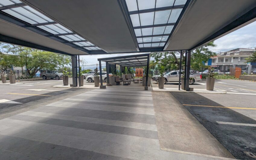 Oficina Clase A de 300 m2 en Centro Corporativo Internacional Barrio Don Bosco
