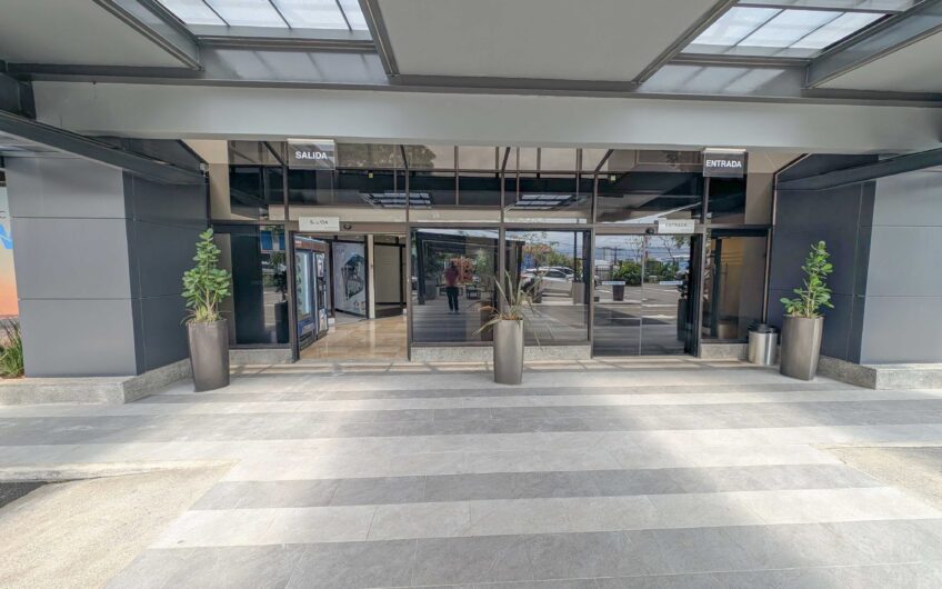 Oficina Clase A de 300 m2 en Centro Corporativo Internacional Barrio Don Bosco