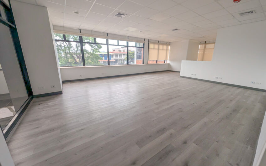 Oficina Clase A de 300 m2 en Centro Corporativo Internacional Barrio Don Bosco